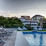 Panorama Deluxe 4*