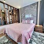 Panorama Deluxe 4* Κλουζ-Ναπόκα