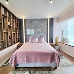 מלון דירות Panorama Deluxe