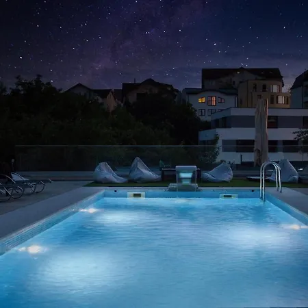 Panorama Deluxe 4*