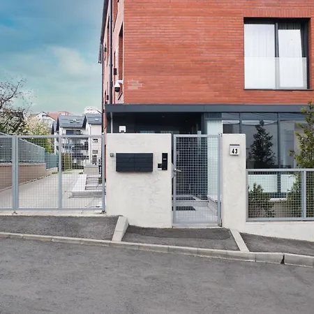 Ξενοδοχείο με διαμερίσματα Panorama Deluxe 4*