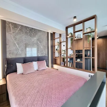 Panorama Deluxe Ξενοδοχείο με διαμερίσματα Κλουζ-Ναπόκα