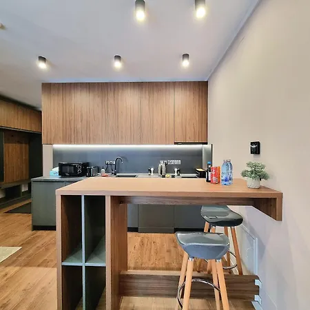 Ξενοδοχείο με διαμερίσματα Panorama Deluxe 4*