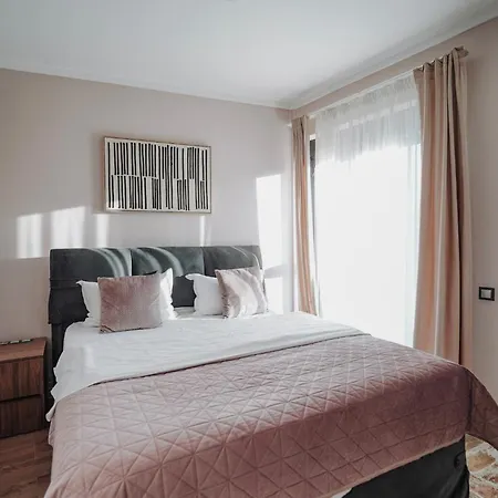 Panorama Deluxe 4*