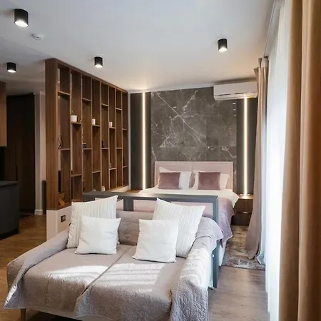Panorama Deluxe Apartahotel 4*