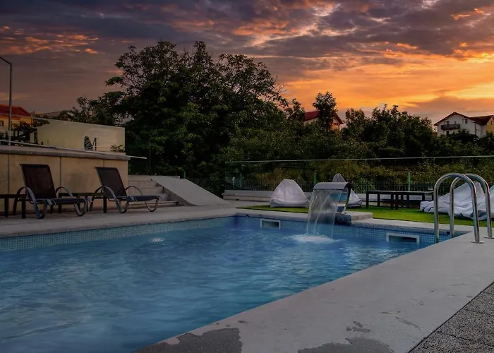 Apart Otel Panorama Deluxe Kaloşvar