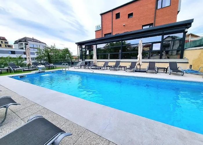 Aparthotel Panorama Deluxe Kluž